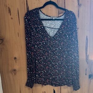 Floral V-Neck Long Sleeve Top